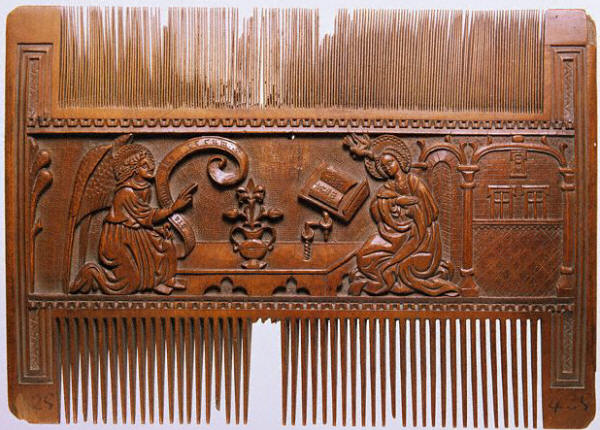 Comb with Scenes Depicting the Annunciation to the Virgin Mary