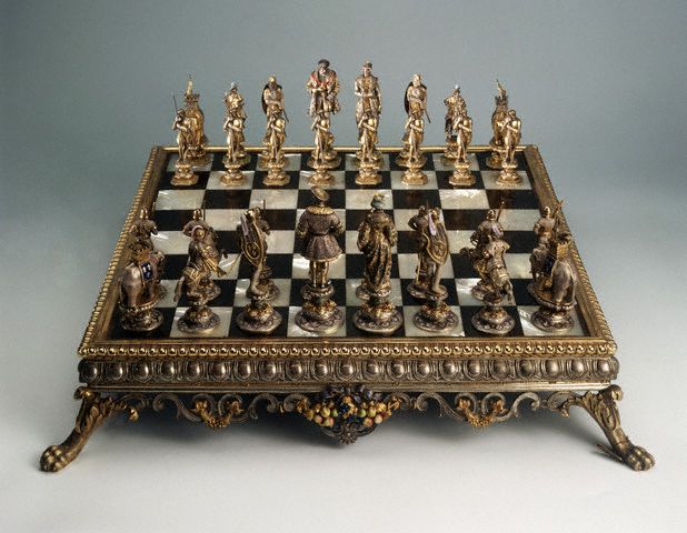 Nineteenth Century German Chess Board and Pieces by the C. M. Weischaubt & Suhne Firm
