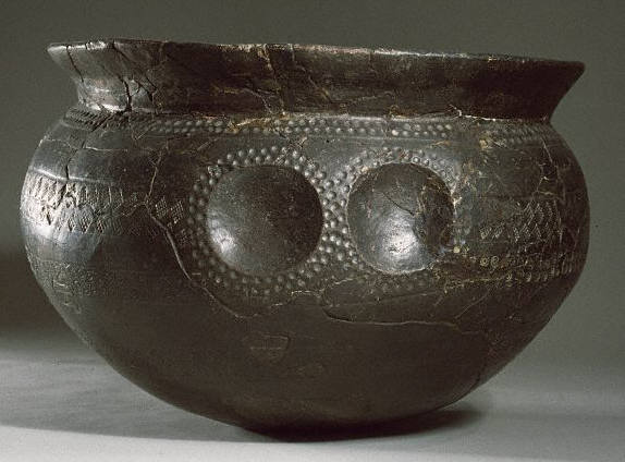 Celtic Ceramic Urn ca. 5th century B.C.