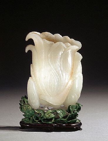 Chinese Cup in the Form of a Magnolia 17th c