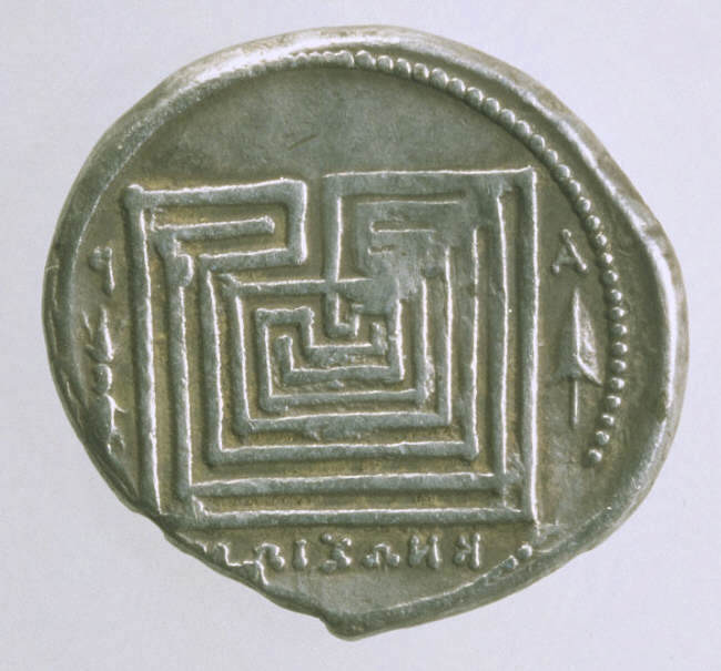 Изображение лабиринта на монете из Кносса