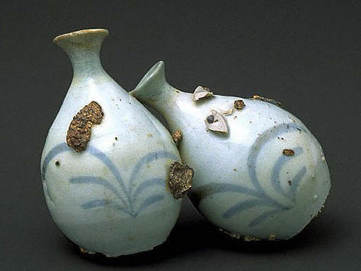 Pair of Sake Bottles ca. 17th century