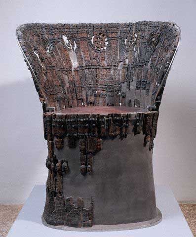 Wood Throne 7th  BC