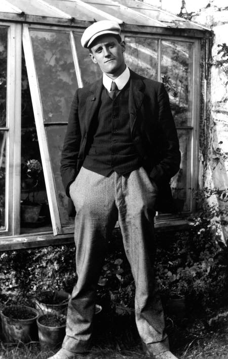  James Joyce 1904